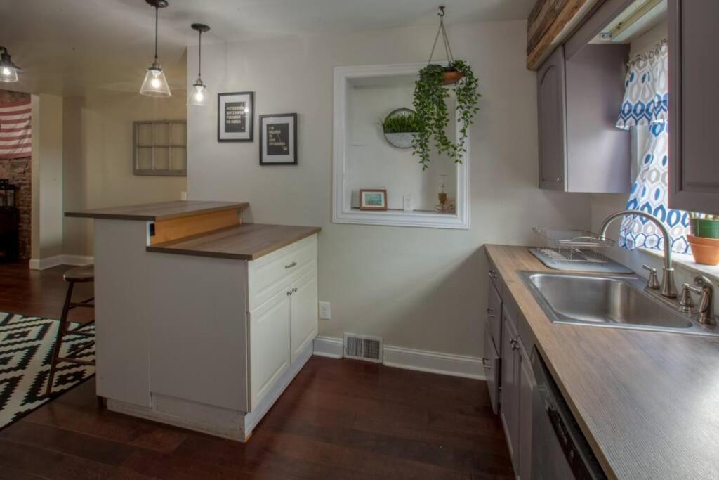 Great For Exploring * Stylish Loft Like Living Apartamento *